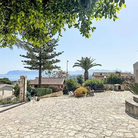 Holiday home Melograno Di Patrizia By Interhome